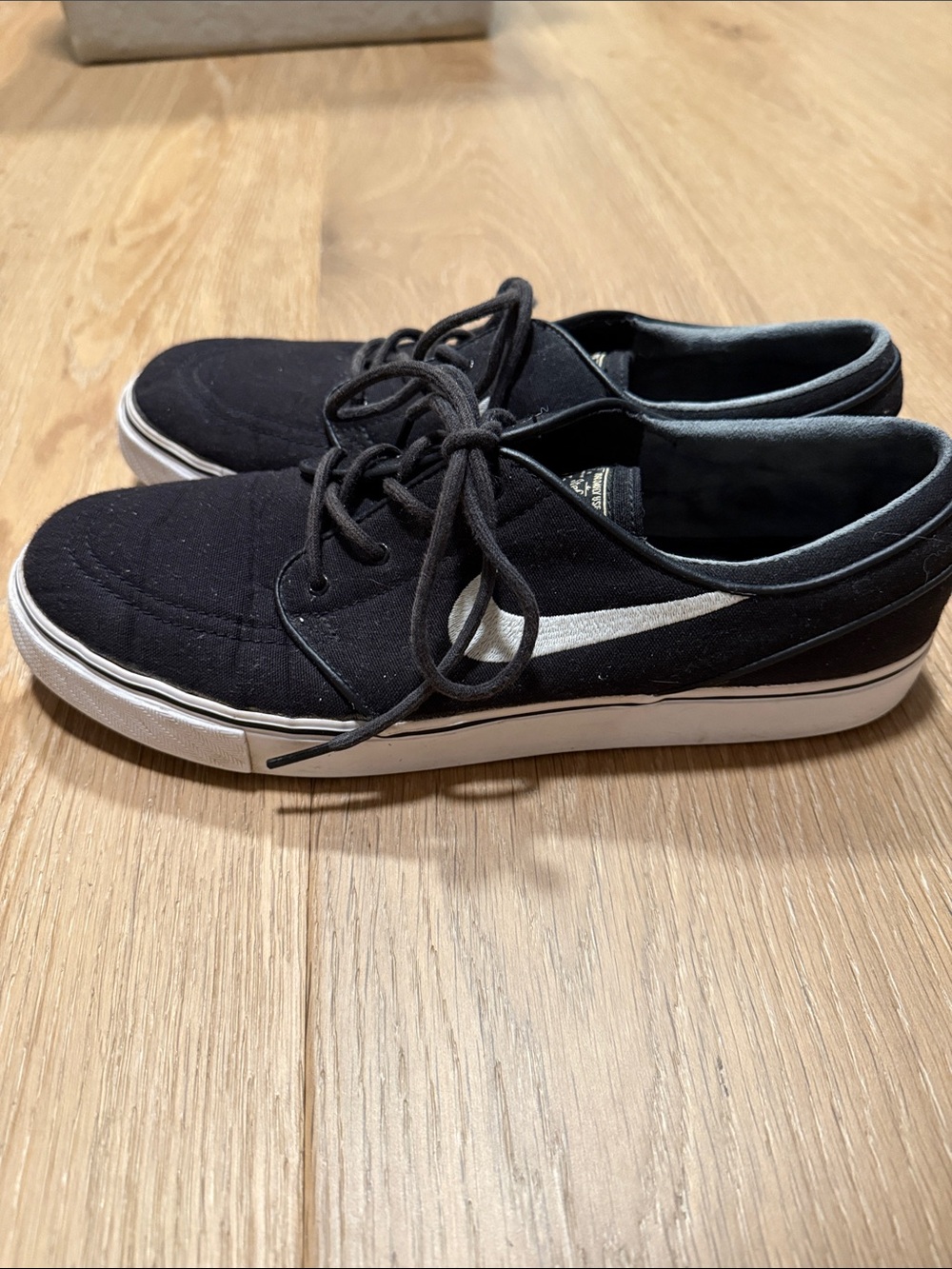 Nike Stefan Janoski black skateboard shoes, size 11
